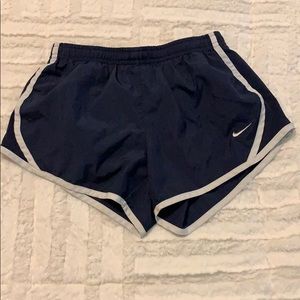 Girls Nike running shorts (YS)